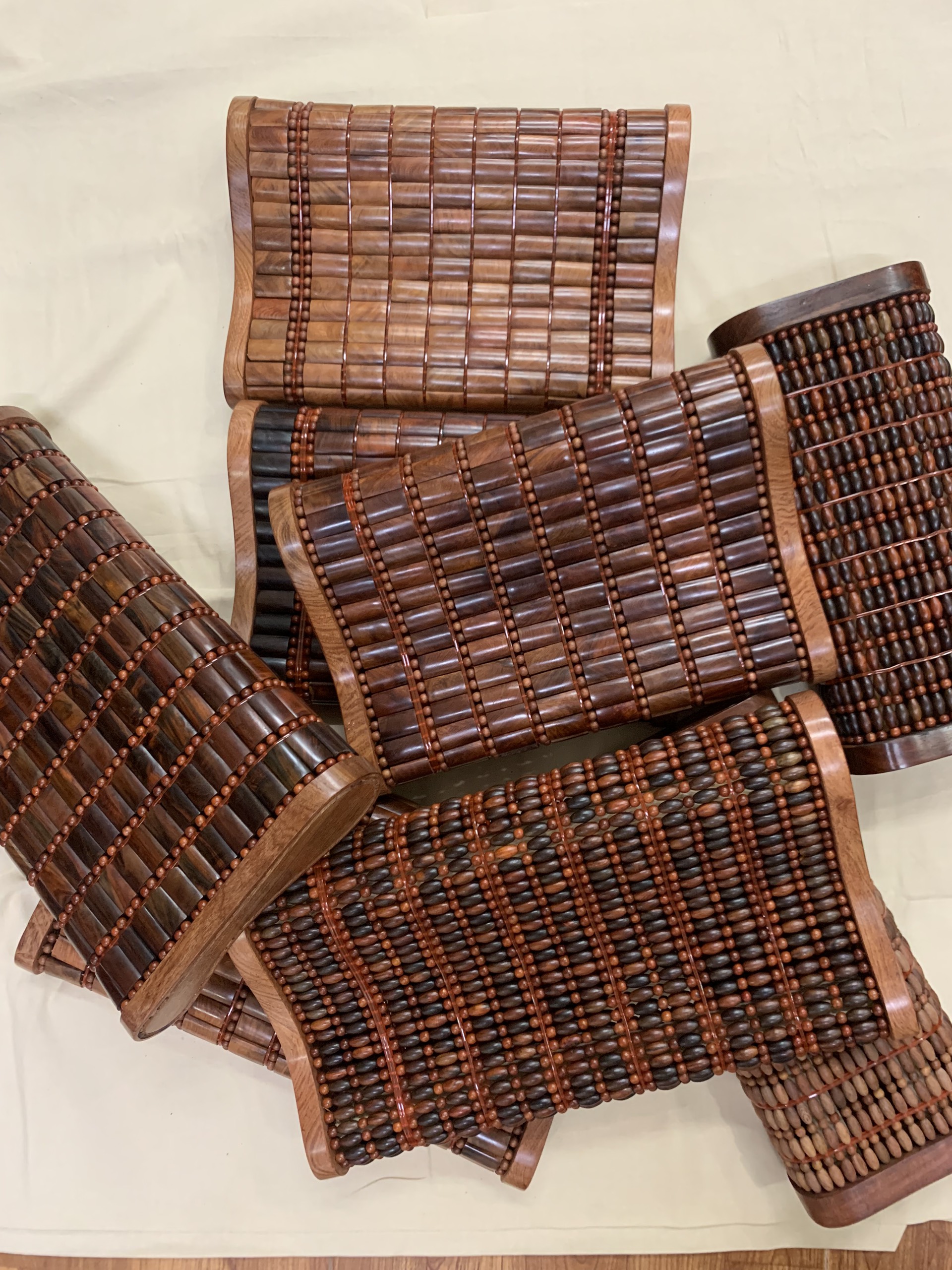 Gối Công Thái Học , Gối Hạt Gỗ Hương - Kích Thước 36cmx24cmx8cm/4cm ( video, hình thật )