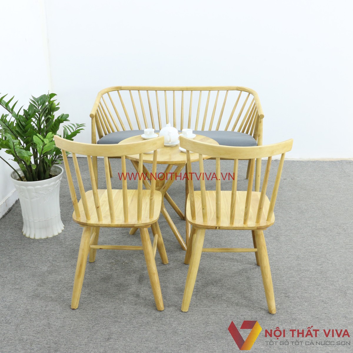 Bàn Cafe Ngoài Trời Ghế Genny 24 Nan Chân Choãi Gỗ Cao Su Màu Vàng Đẹp