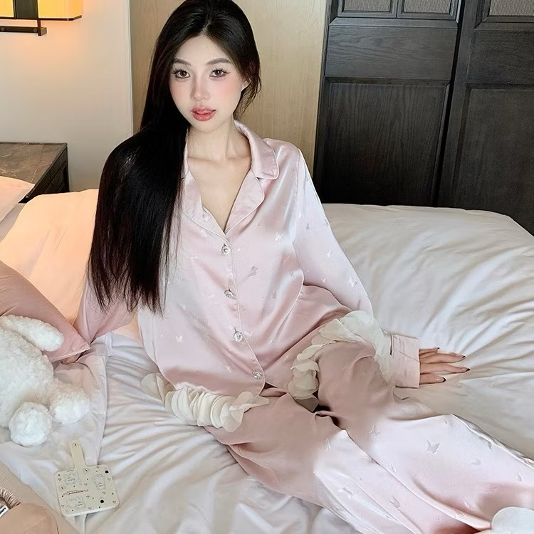 Bộ Đồ Ngủ B414 Lụa Quảng Châu Mẫu Nơ Tiểu Thư