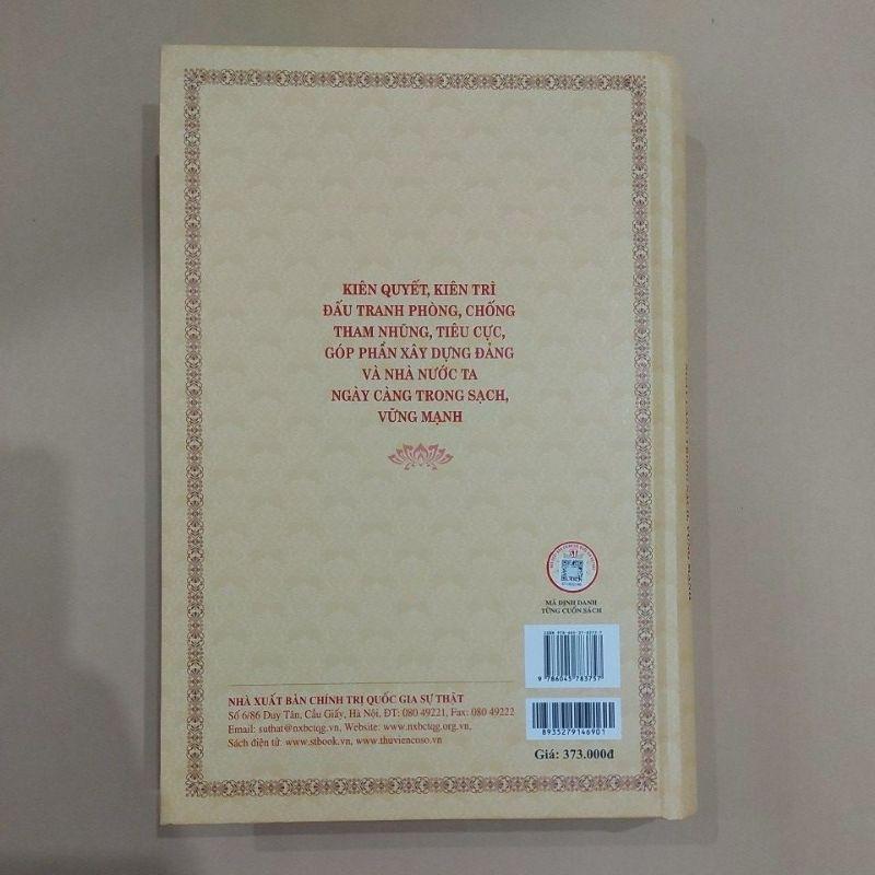 Sách - Kiên quyết kiên trì đấu tranh phòng chống tham nhũng tiêu cực góp phần xây dựng Đảng và Nhà nước ta ngày...