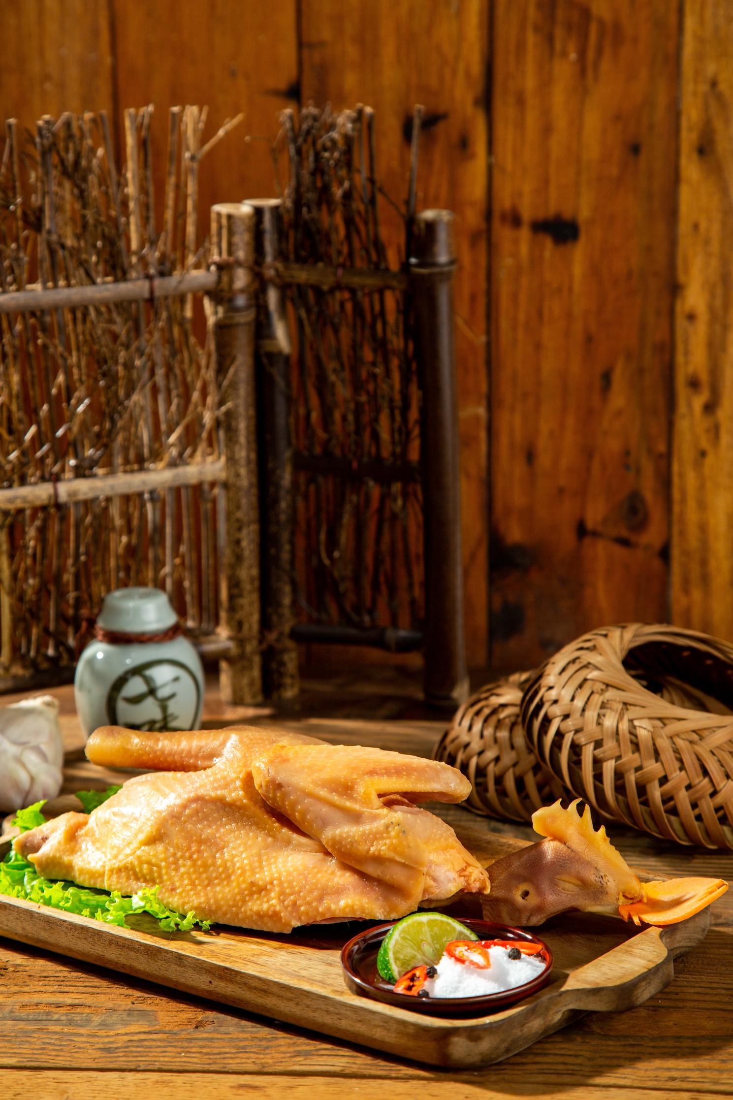 Gà ủ muối hoa tiêu >=1kg
