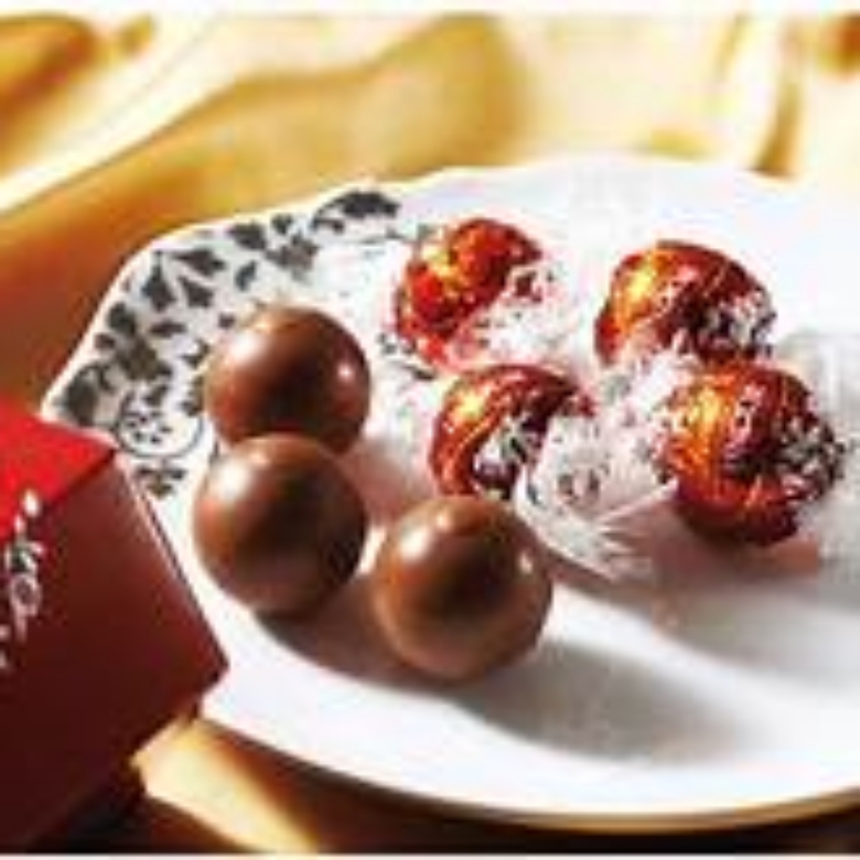 Socola Lindt Lindor hộp trụ Nhập Khẩu Thụy Sỹ 200g