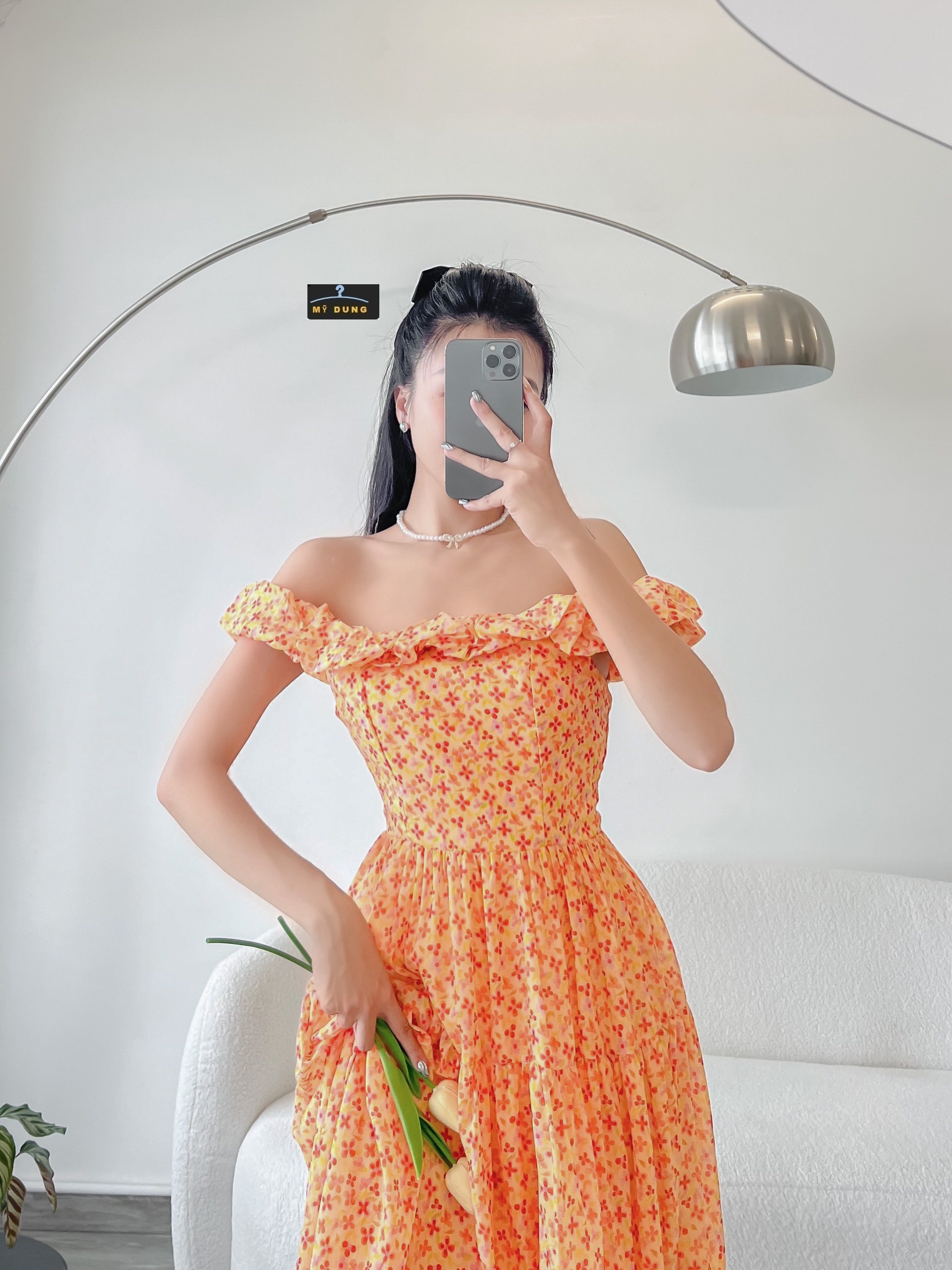 ĐẦM MAXI HOA NHÍ TRỄ VAI- NHẸ NHÀNG, NGỌT NGÀO-SANG TRỌNG, HÀNG THIẾT KẾ LOẠI 1, ĐẸP TỪ CHẤT ĐẾN FORM. SỜ VÀO CÁI LÀ MÊ LIỀN