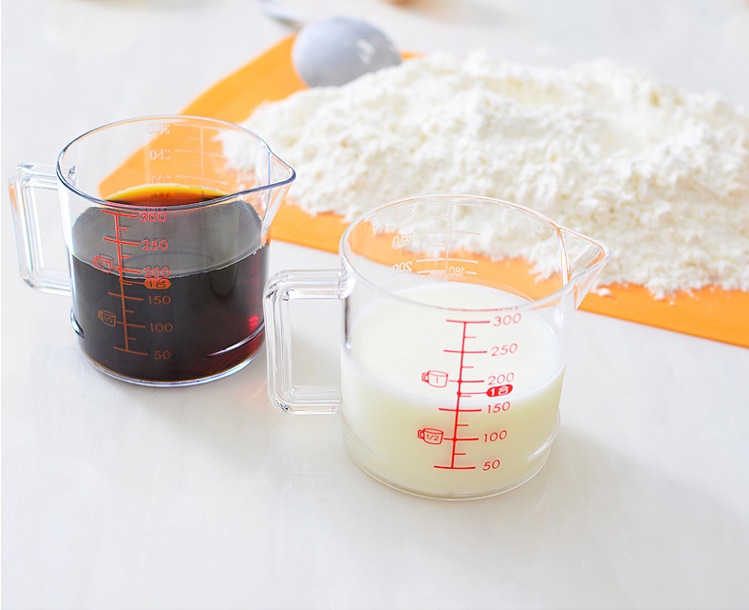 Cốc đong chia vạch làm bánh 300ml dùng để đo, đong định lượng thực phẩm dạng lỏng NHẬT BẢN