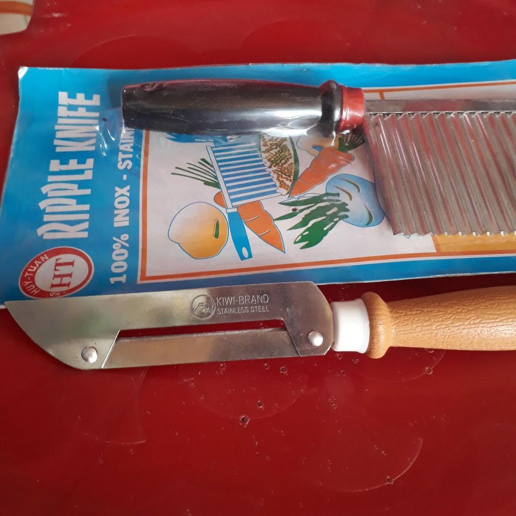 Com bo dao gọt vỏ dao thái củ quả và kéo cắt đồ ăn