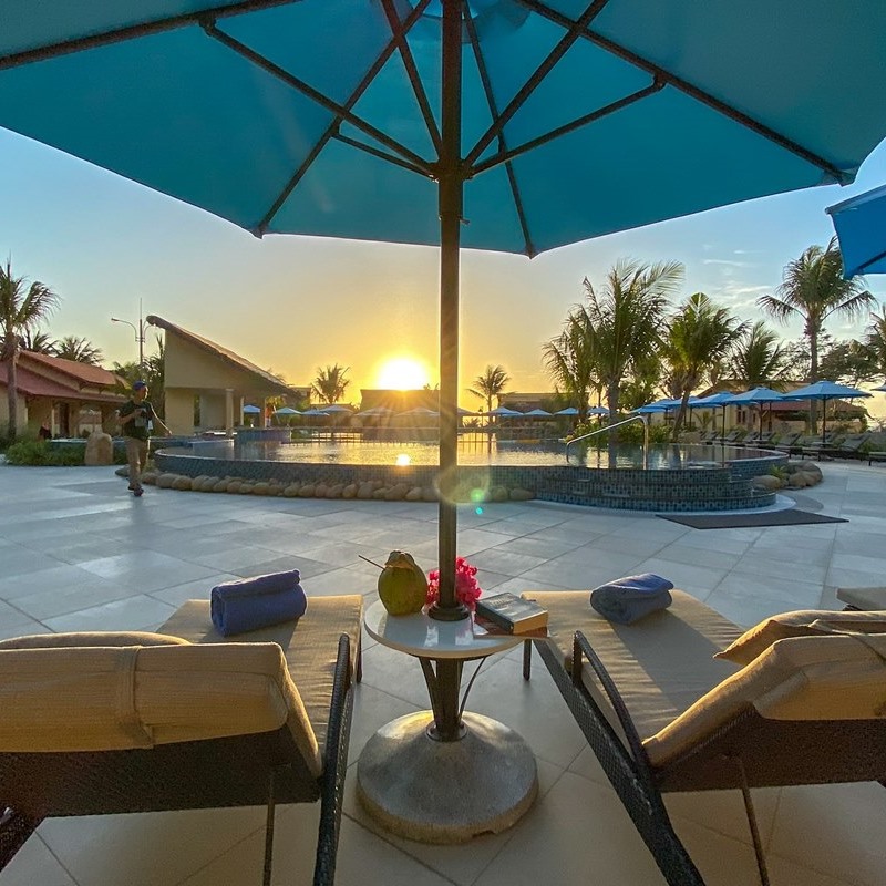 Pandanus Resort 4* Phan Thiết - Buffet Sáng, Hồ Bơi, Bãi Biển Riêng, Voucher Giá Tốt, Khách Sạn Mũi Né