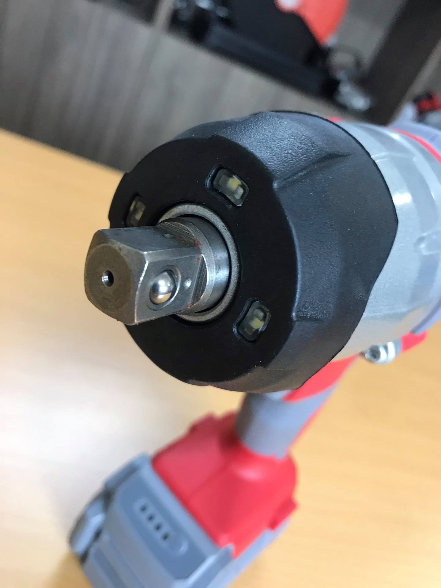 MÁY VẶN BU LÔNG 20V BTEC BT300-20V - HÀNG CHÍNH HÃNG