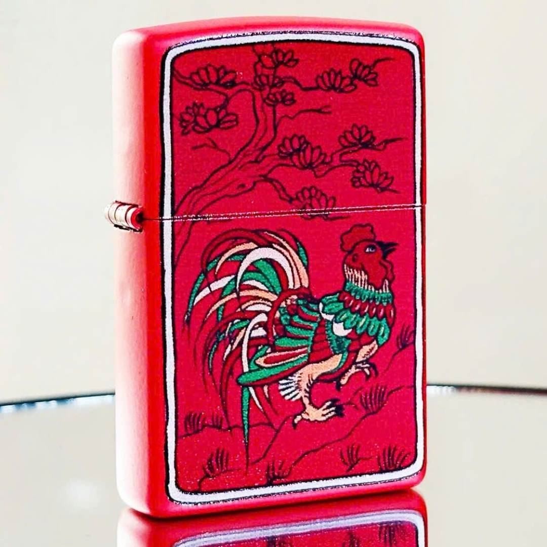 Bật lửa Zippo Year of the Rooster - Phiên Bản 12 Con Giáp (Tuổi Dậu) Thiết Kế Việt Nam, Sơn Tĩnh Điện Đỏ May Mắn Chính Hãng