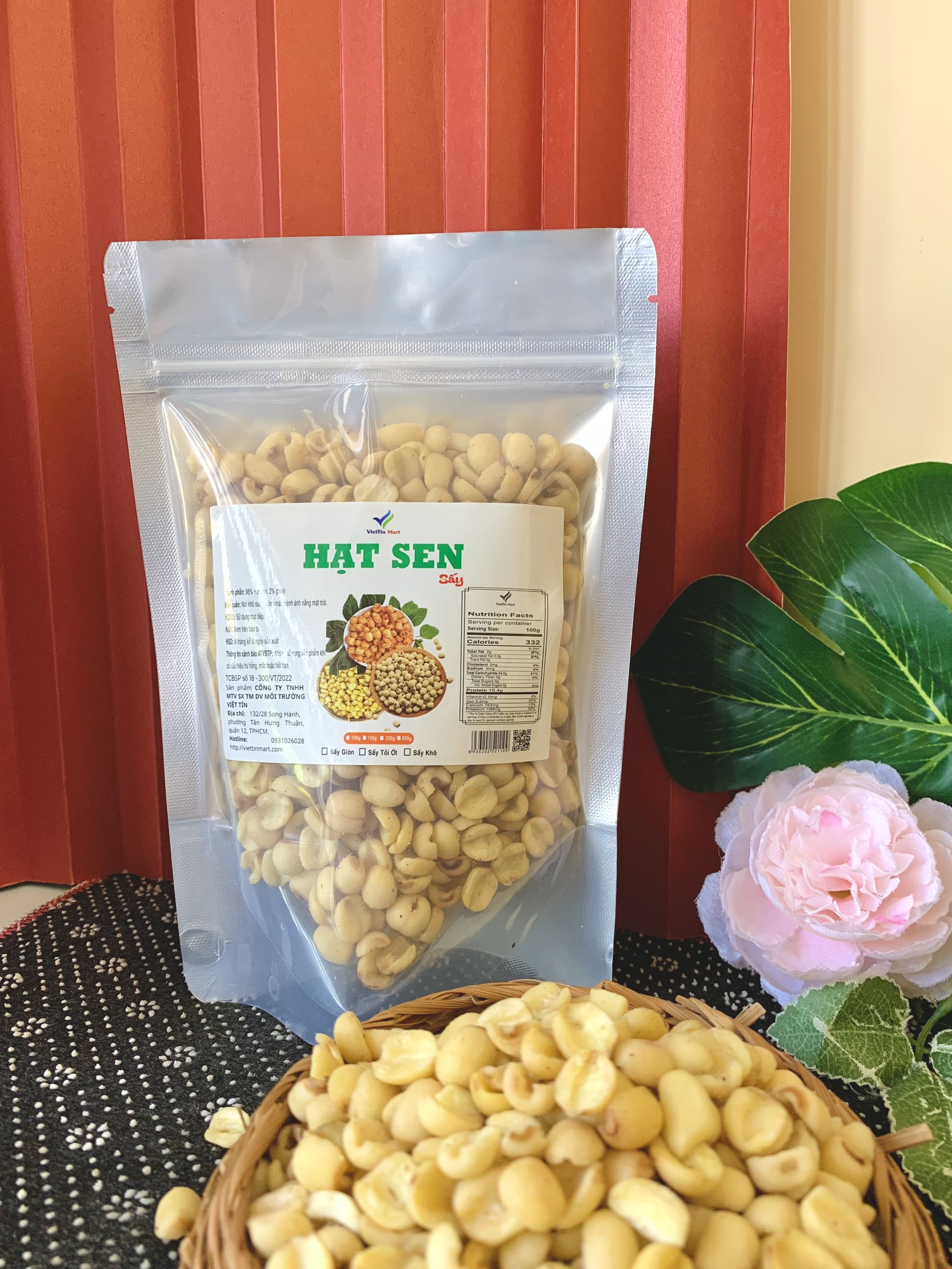 Hạt Sen Sấy Giòn Vỡ Đôi VietTin Mart 250g