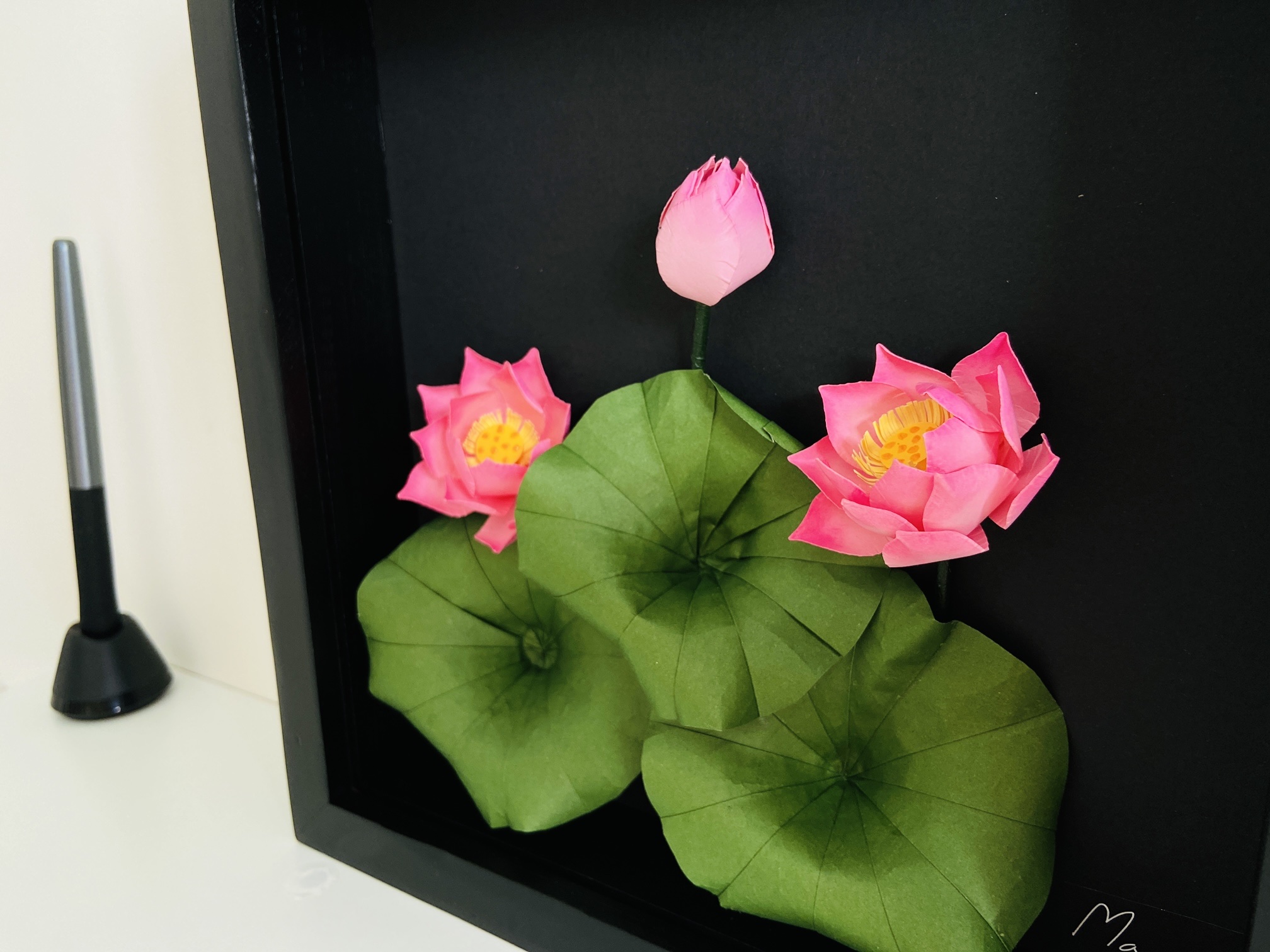 Tranh hoa giấy handmade trang trí cao cấp HOA SEN  HỒNG 25x25 - Maypaperflower Hoa giấy nghệ thuật