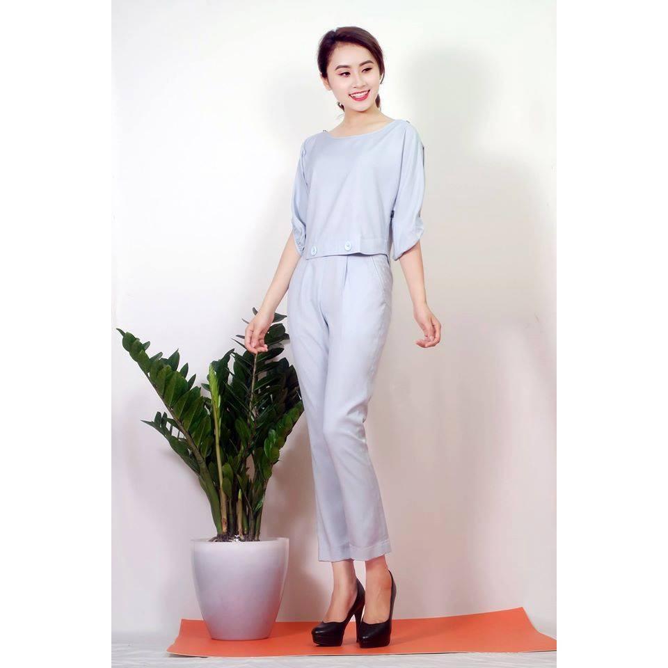 Bộ đồ đính cúc thời trang B01