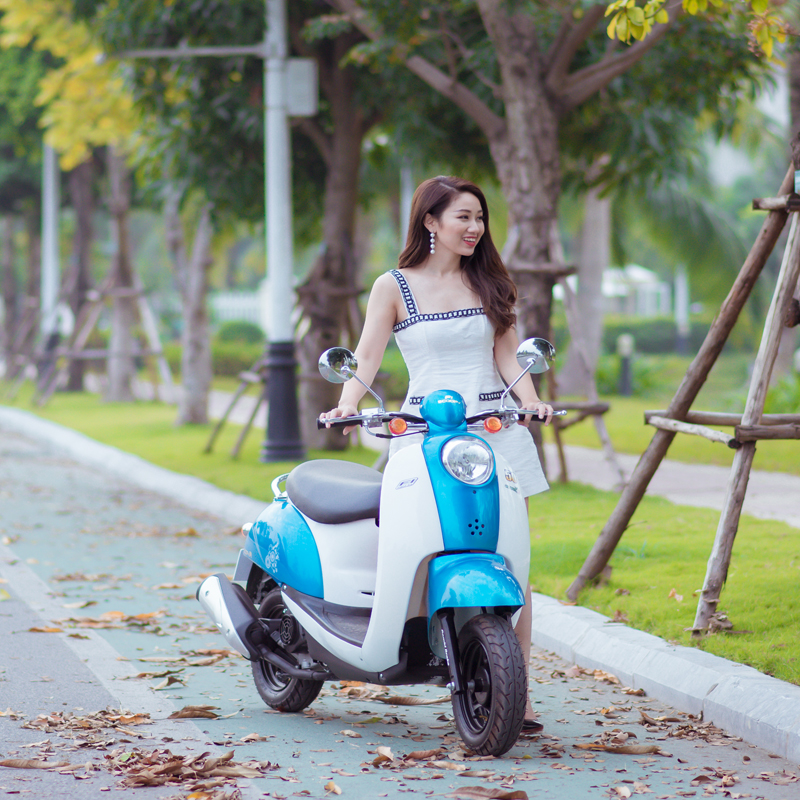 Xe ga 50cc Scoopy màu xanh biển