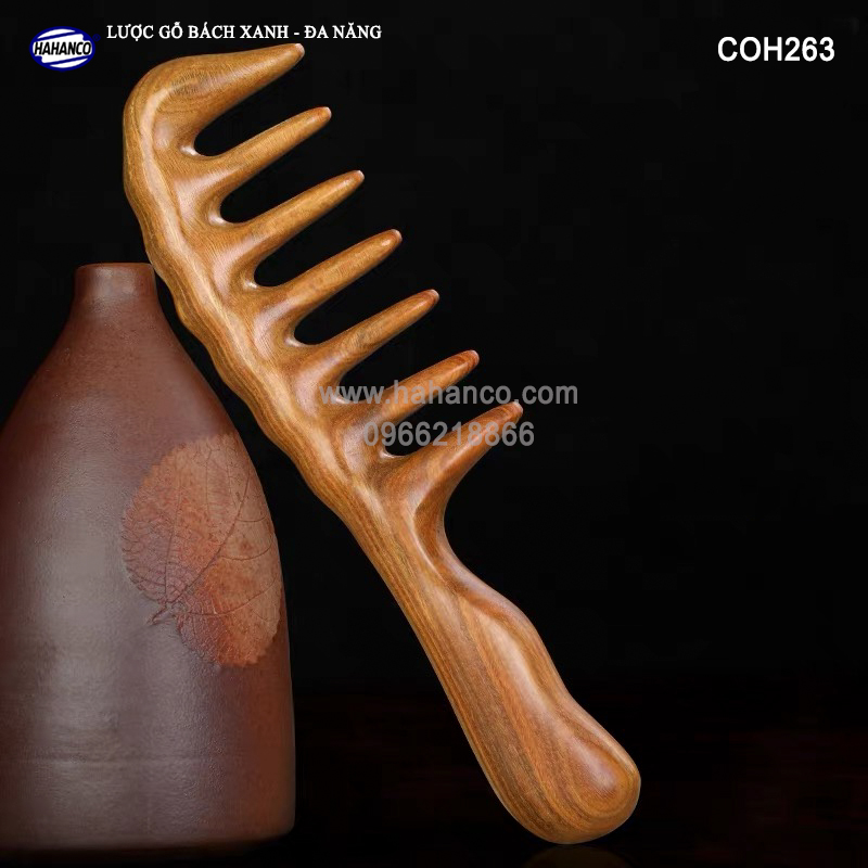 Lược gỗ thơm Bách Xanh răng thưa MÁT XA đa năng (COH263) Chải tóc xoăn, rối, xù -  Massage đầu giúp lưu thông máu đả thông kinh mạch, giảm nguy cơ đau đầu chóng mặt khi ngồi làm việc lâu - HAHANCO