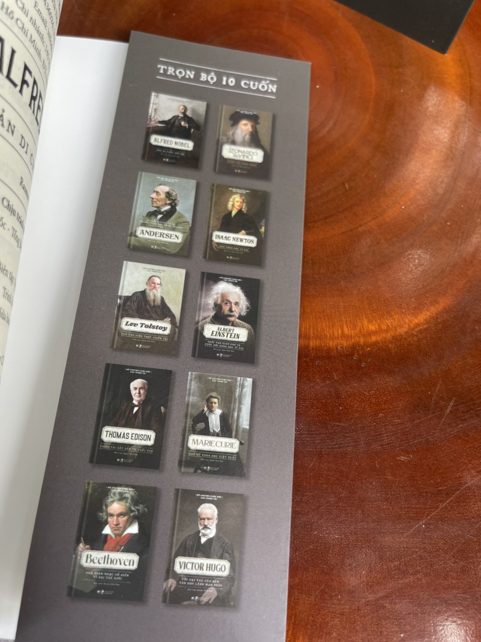 Einstein – Tolstoy – Newton – Edison – Da Vinci – Nobel – Beethoven – Tân Việt