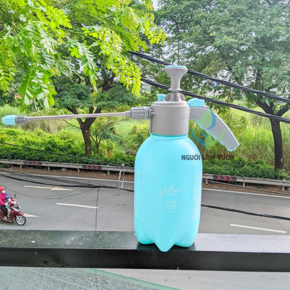 Bình xịt tưới cây phun sương 2 lít màu xanh biển tặng kèm cây nối dài 20cm