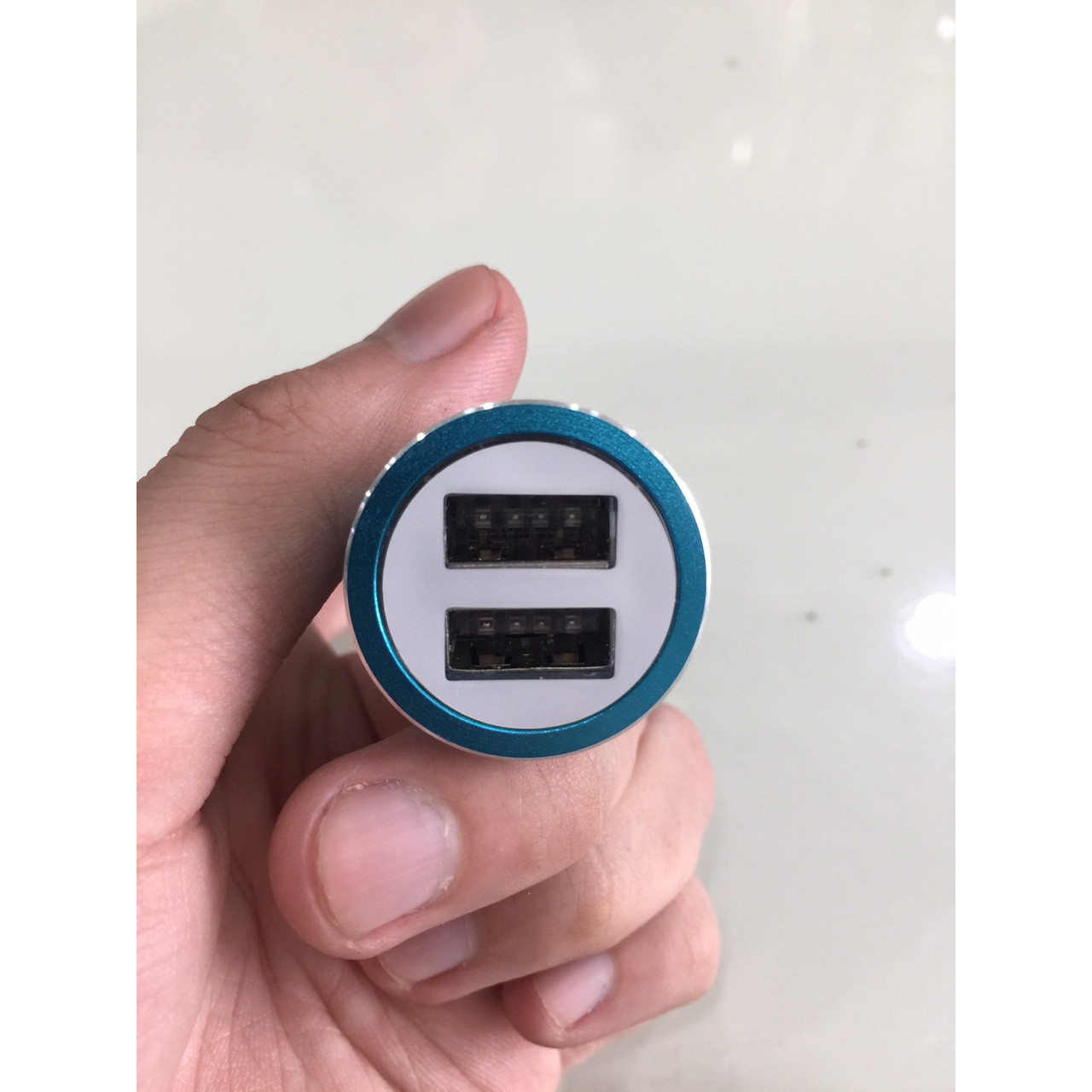 Cốc sạc ô tô  2 cổng usb 2.1A