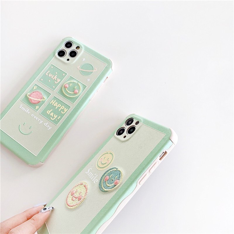 Ốp Lưng iPhone Mặt Cười Thêu Dành Cho iPhone 6 / 6 Plus / 7 / 7 Plus / 8 / 8 Plus / X / Xs / Xs Max / 11 / 11 Pro / 11 Pro Max / 12 / 12 Pro / 12 Pro Max