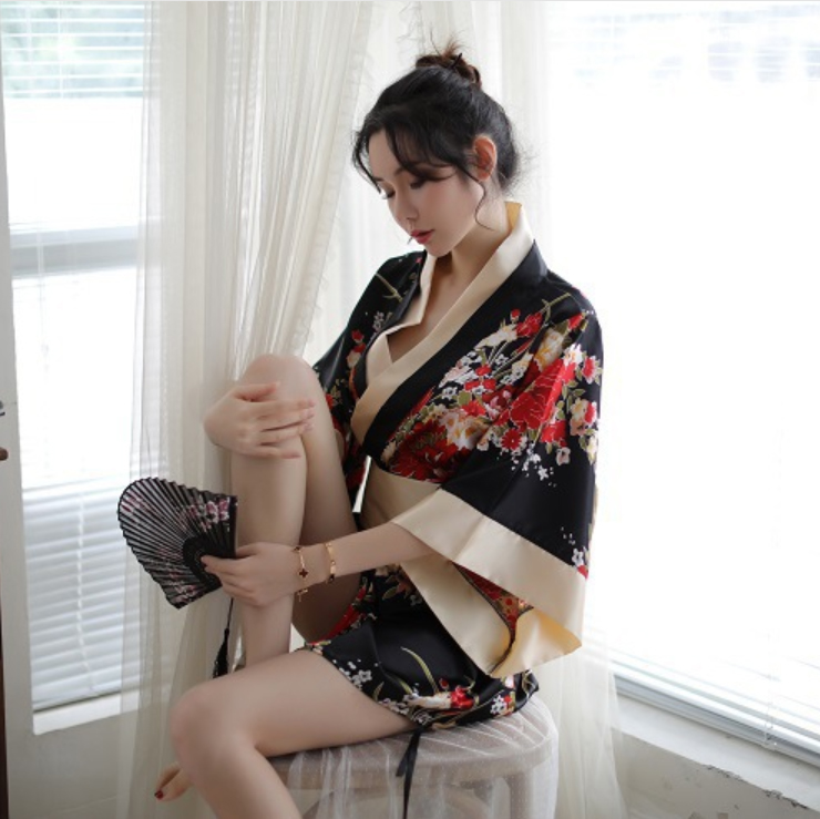 Hình ảnh Bộ đồ ngủ Kimono phong cách Nhật Bản quyến rũ - Màu đen