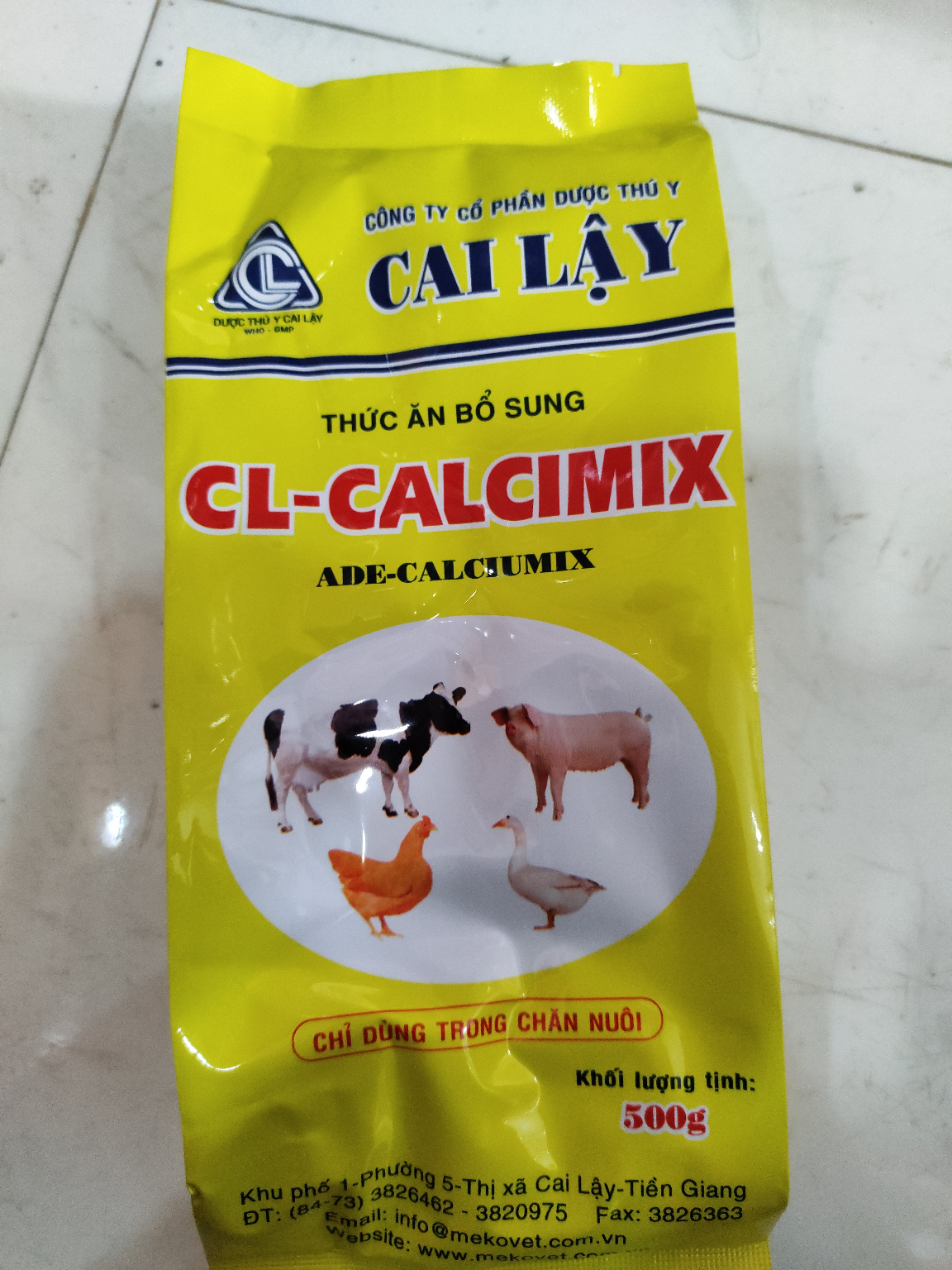 Thức ăn bổ sung CL-CALCIMIX ADE CALCIUMIX Bổ sung canxi, phospho, vitamin và khoáng chất cho gia súc, gia cầm.