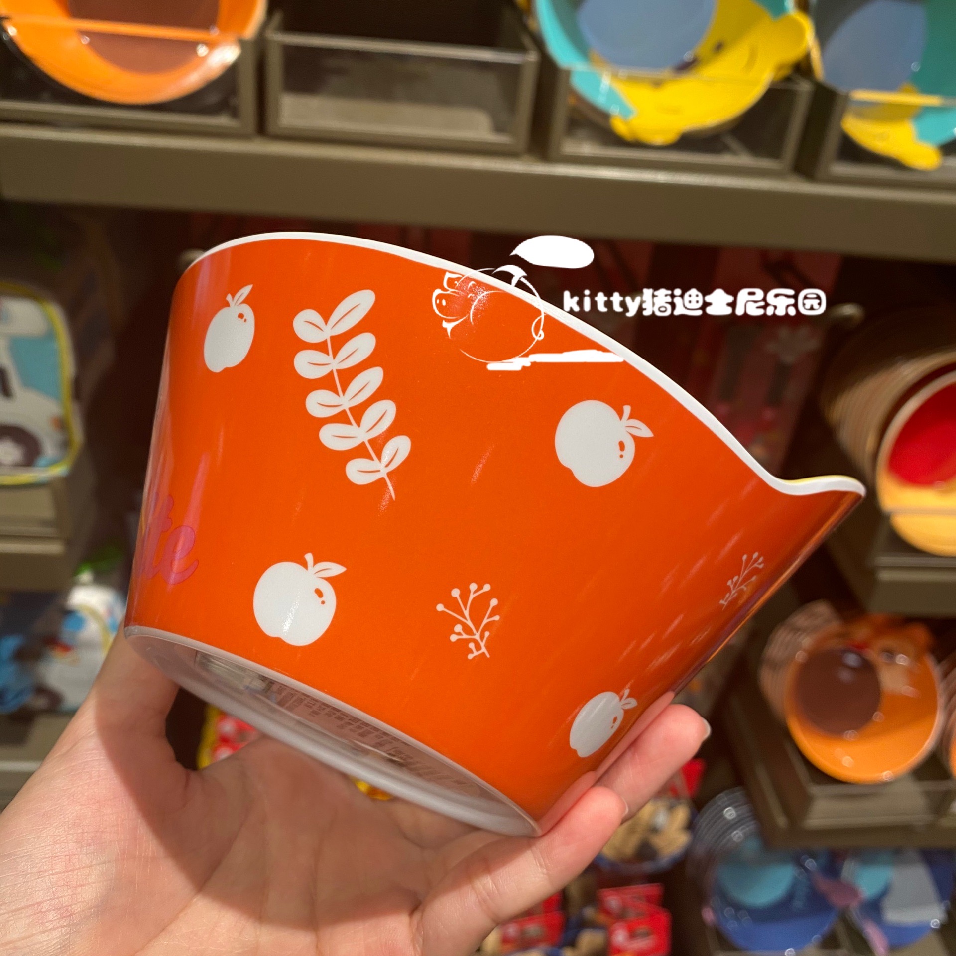 Chén ăn nhựa Melamine hình công chúa bạch tuyết Snow White Princess nổi 3D màu vàng cho bé gái - 78VNDP2479