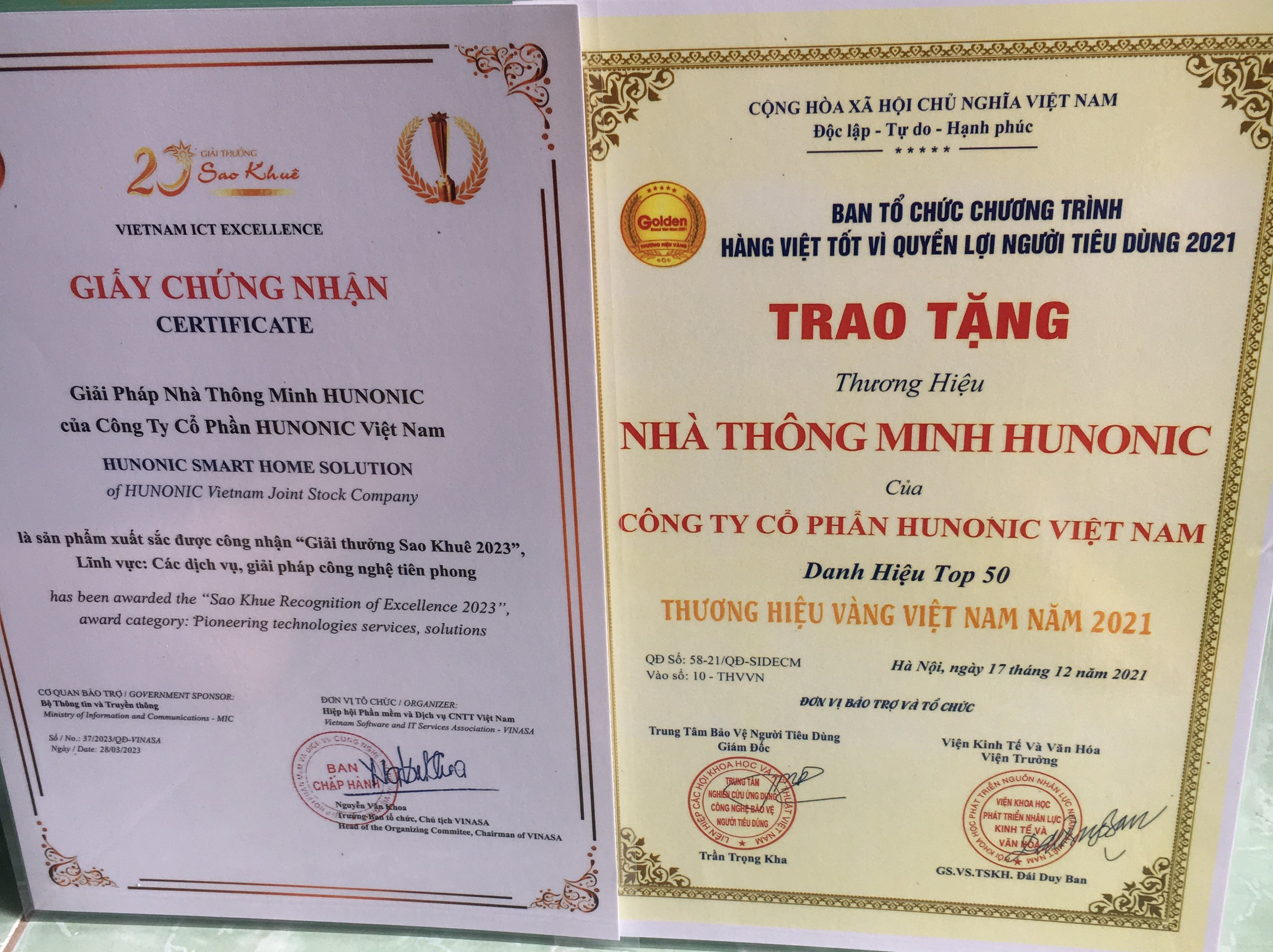 Công tắc thông minh HUNONIC DATIC 2 nút màu trắng - Điều khiển từ xa bằng điện thoại,Hàng Chính Hãng