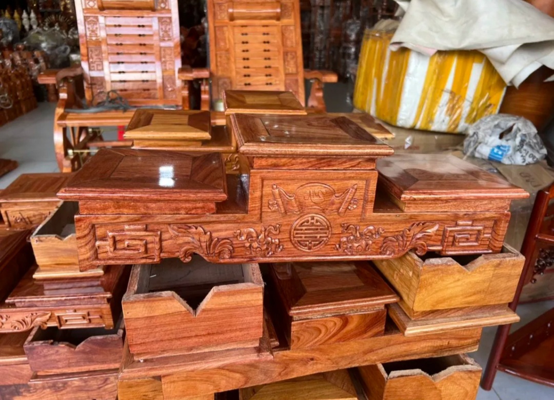 Tam Sơn -Tam cấp Gỗ Hương mặt 20cm dài 63 cm