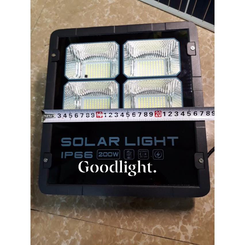Đèn pha năng lượng mặt trời 200w cao cấp Goodlight