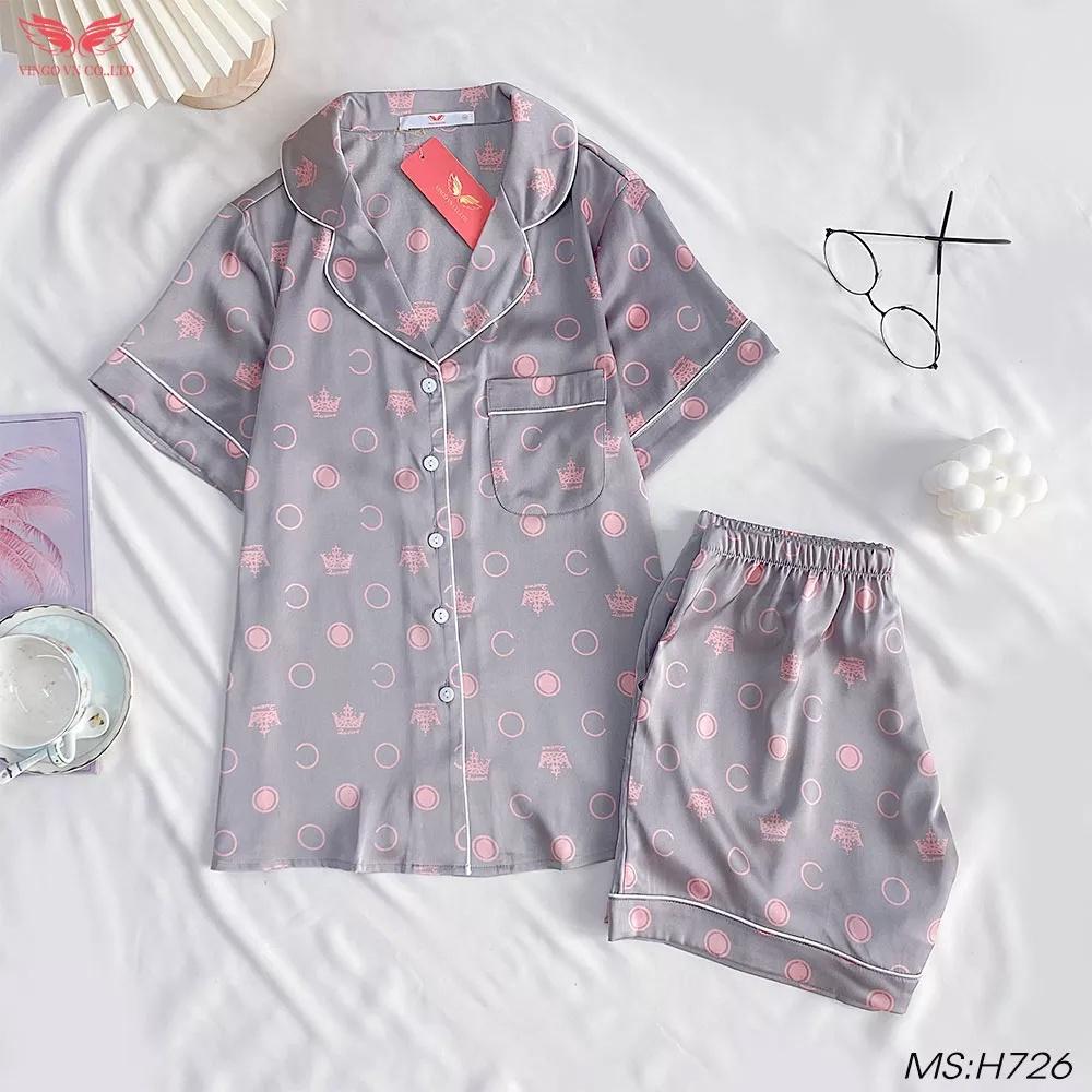 Đồ bộ nữ mặc nhà Pijama VINGO lụa Gấm tay ngắn quần đùi hoạ tiết vương miện dễ thương mặc mùa Hè thoải mái H726 VNGO