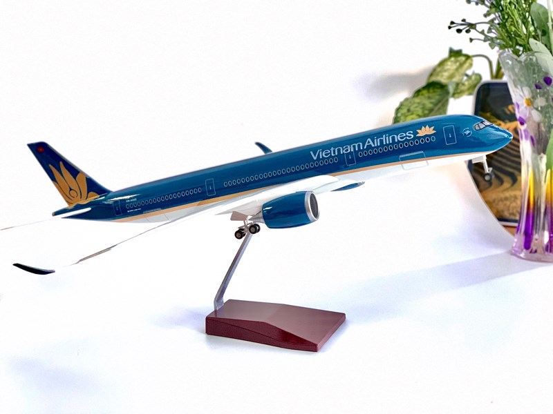 Mô hình máy bay VietNam Airlines 47 cm A350 có đèn led bánh xe cao cấp