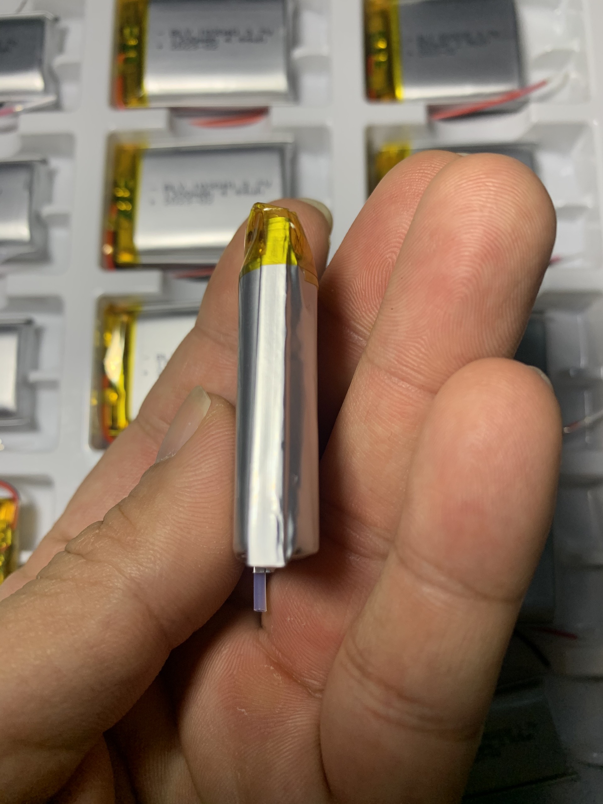Pin Sạc Polymer 3.7V 1100MAh 102540 Cho tai nghe Mp3 MP4 MP5 GPS PSP Bluetooth
