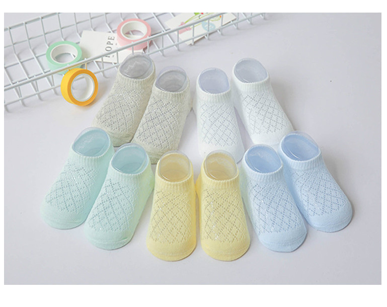 Set 5 Tất Lưới Em Bé Co Dãn Không Xù Lông Size M