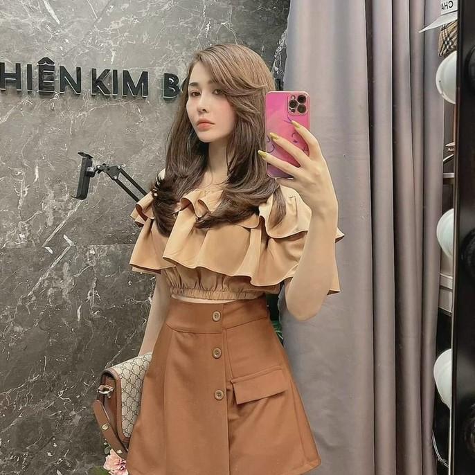 Set đùi giả váy và áo trễ vai hai bèo dễ thương