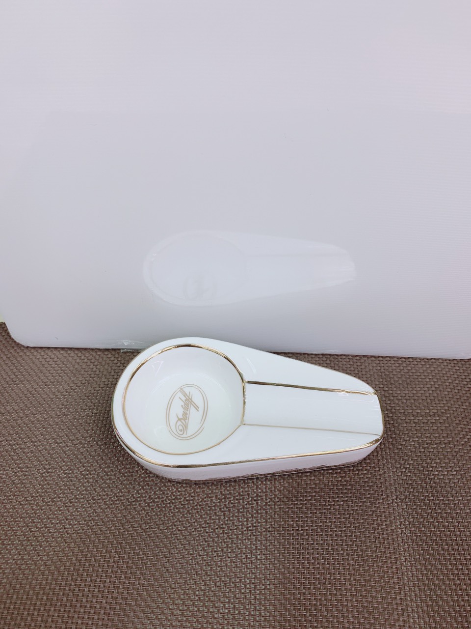 Gạt tàn xì gà 1 điếu bằng sứ cao cấp - ANTH308