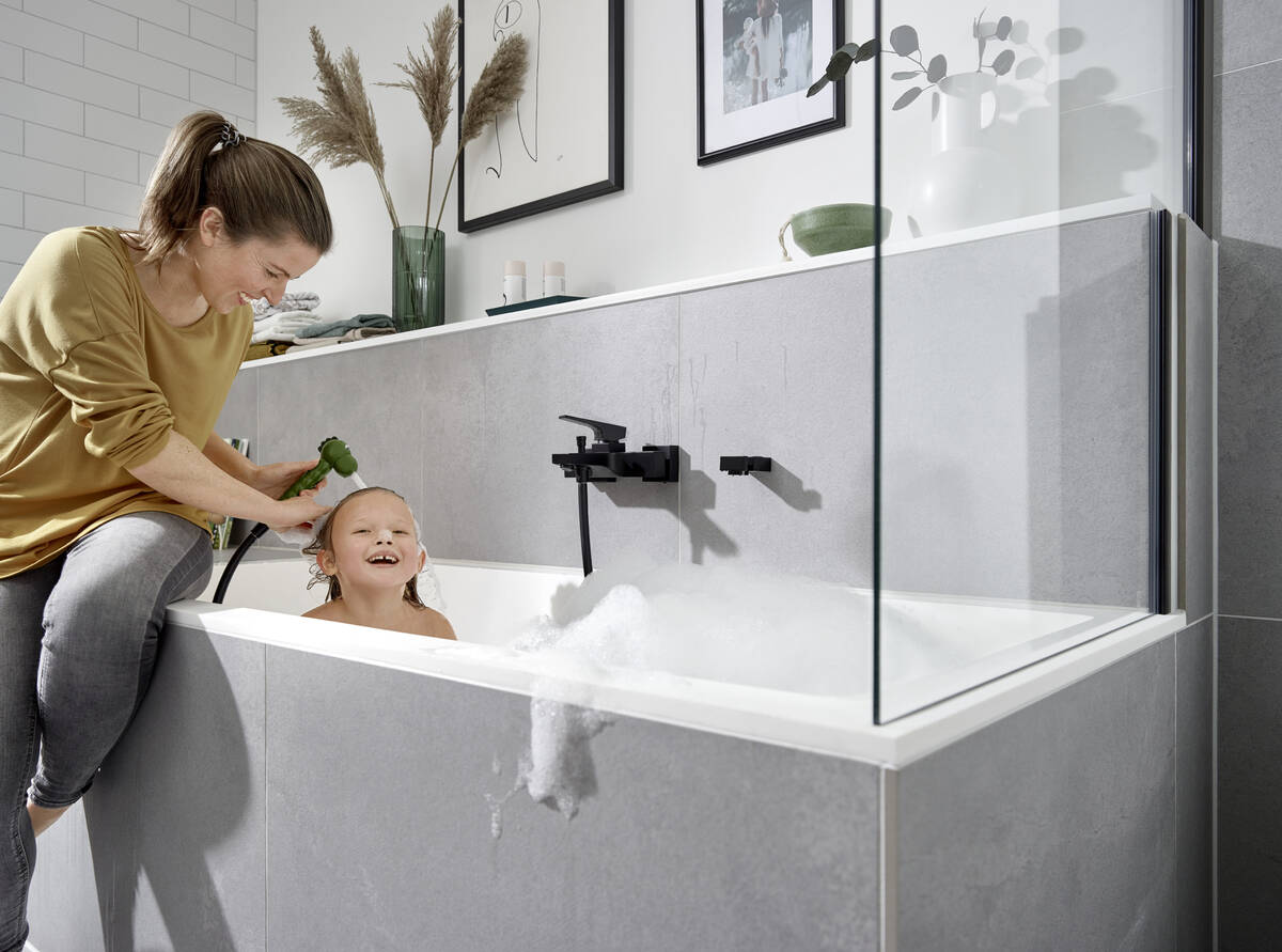 Tay sen tắm đáng yêu an toàn dành cho bé HANSGROHE Jocolino zebra 2jet - Hàng Nhập Khẩu