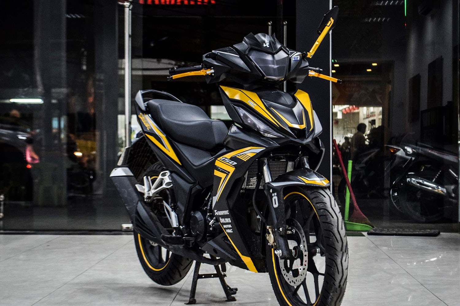 Tem rời candy Winner 150 Black Yellow