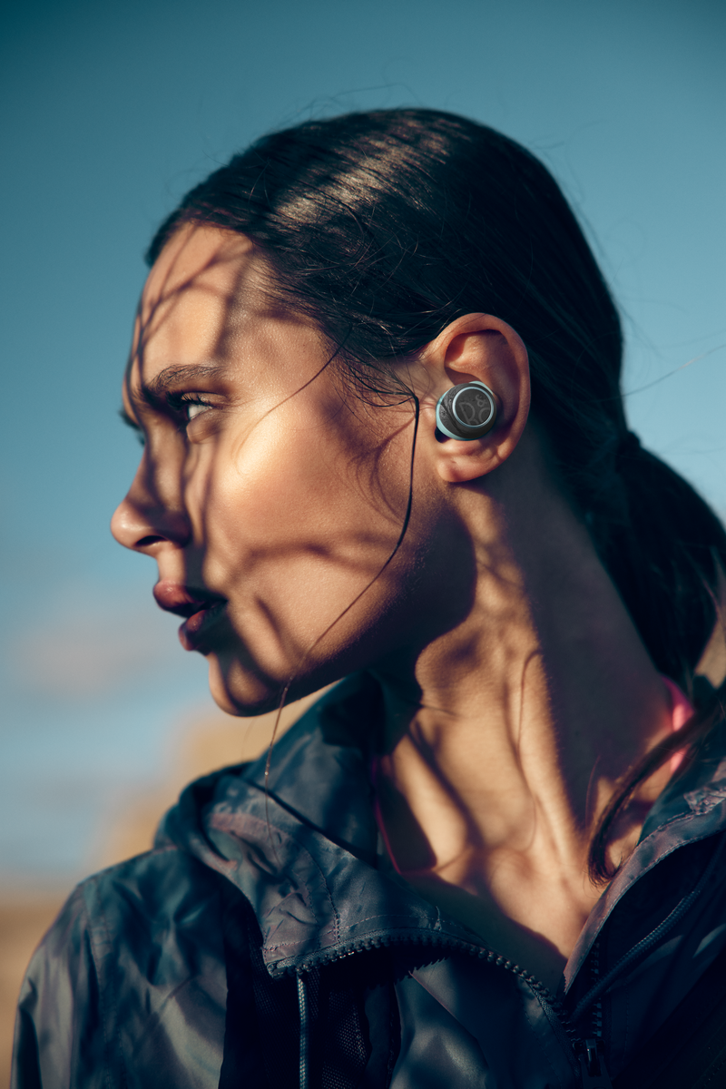 Beoplay E8 Sport - Tai nghe earphones B&amp;O Bluetooth thể thao chuyên dụng – Hàng chính hãng