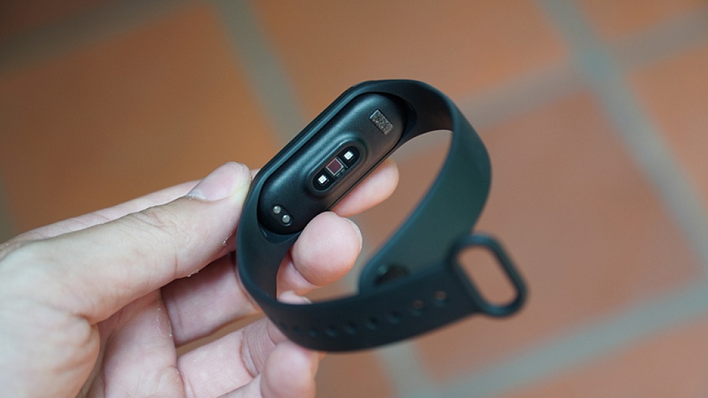 Vòng đeo tay theo dõi sức khỏe Xiaomi  Miband 4 hàng nhập