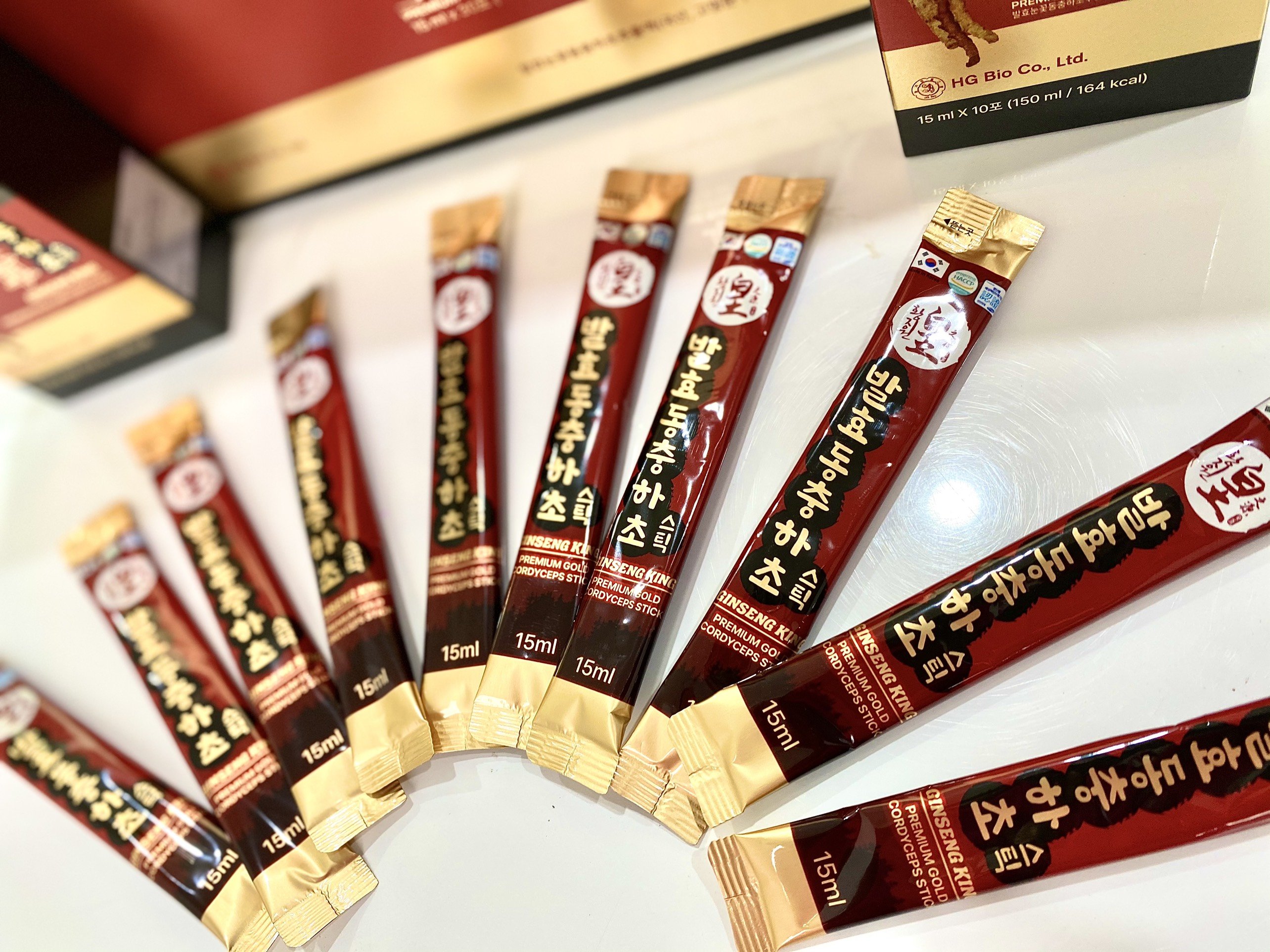 Tinh chất đông trùng hạ thảo stick Hàn Quốc Premium Gold Cordyceps Stick