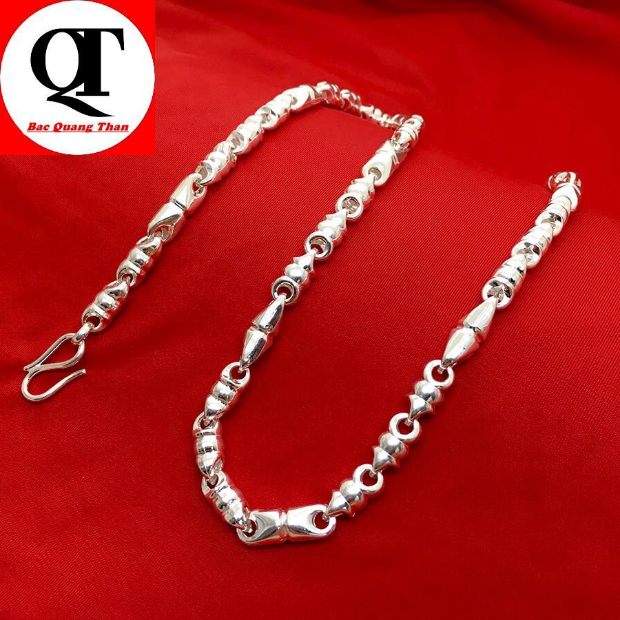Hình ảnh dây chuyền bạc nam Bạc Quang Thản thiết kế kiểu dây tròn độ dài 50cm, trọng lượng có nhiều lựa chọn chất liệu bạc ta.
