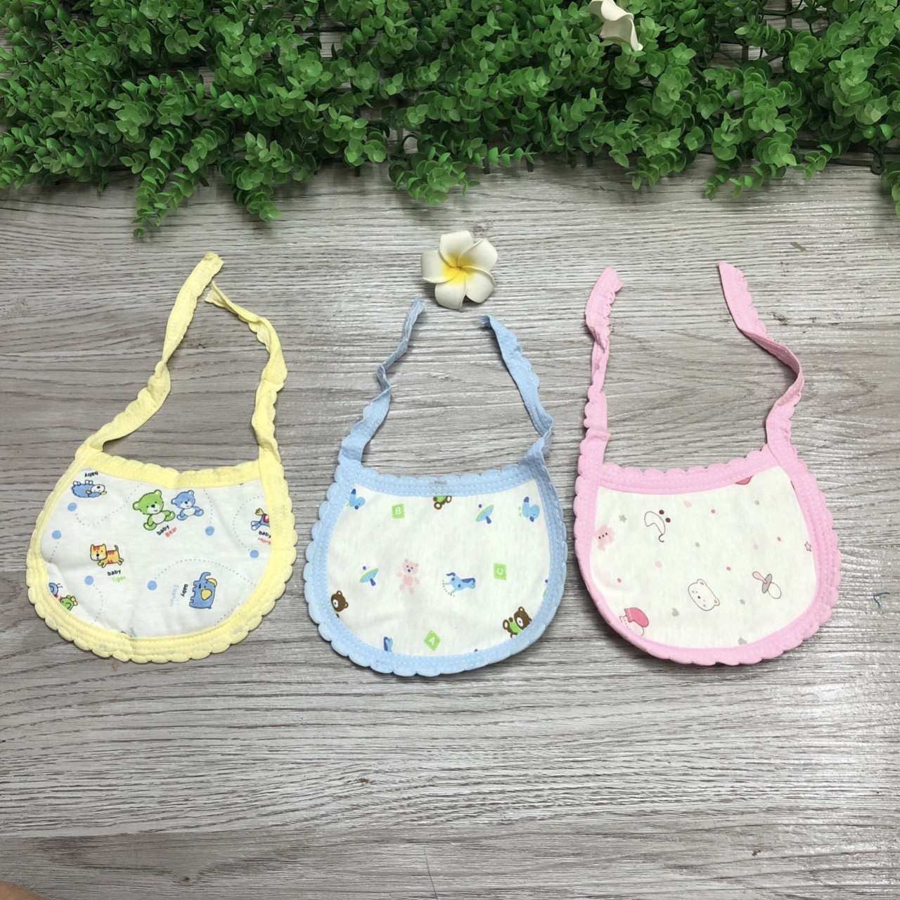 Set 3 Yếm Tròn Trần Bông Cotton 3 Lớp Siêu Thấm Hút Cho Bé