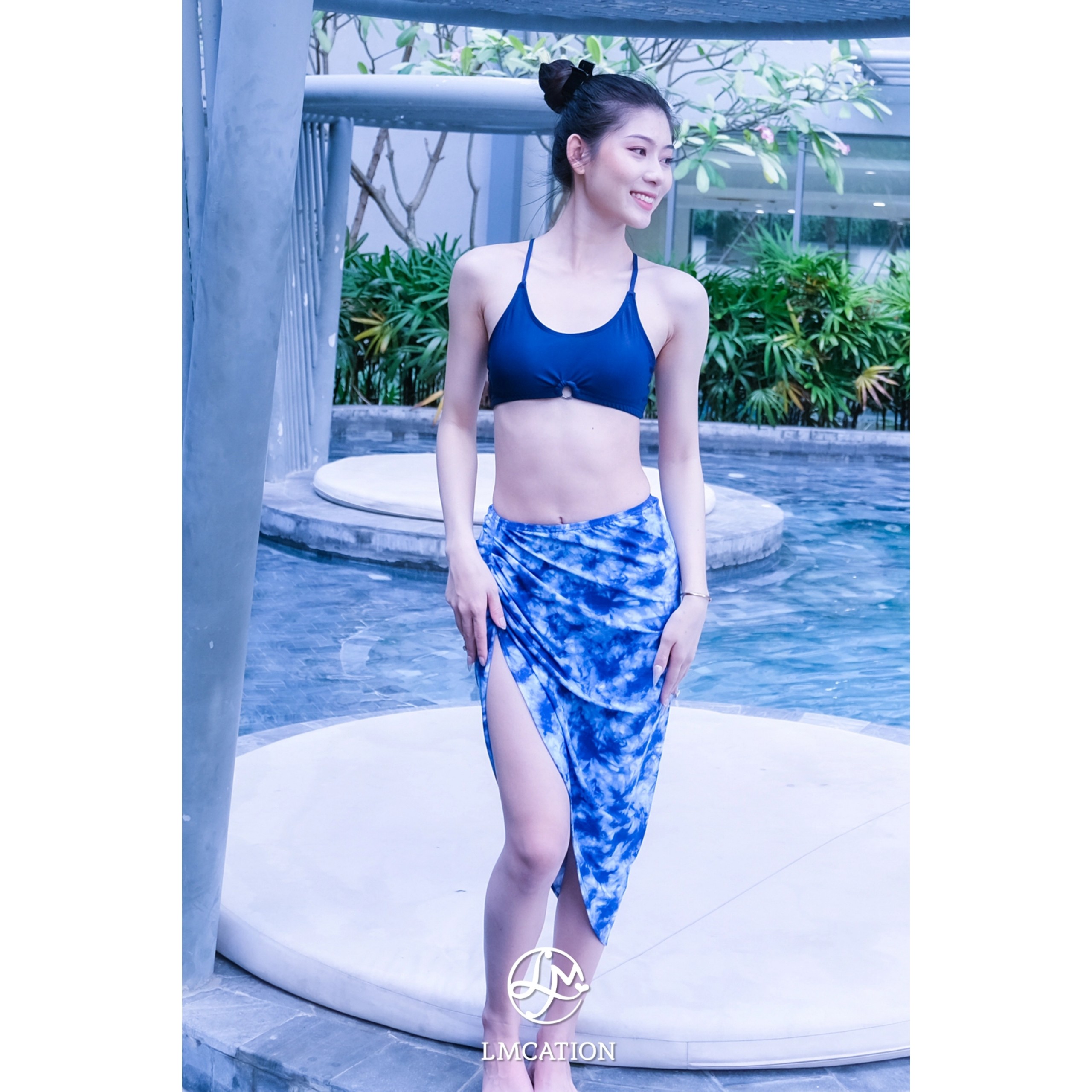 Bộ đồ bơi nữ LMcation - Áo bikini thể thao Krista - Xanh đen & Váy đi biển Mira - Xanh dương