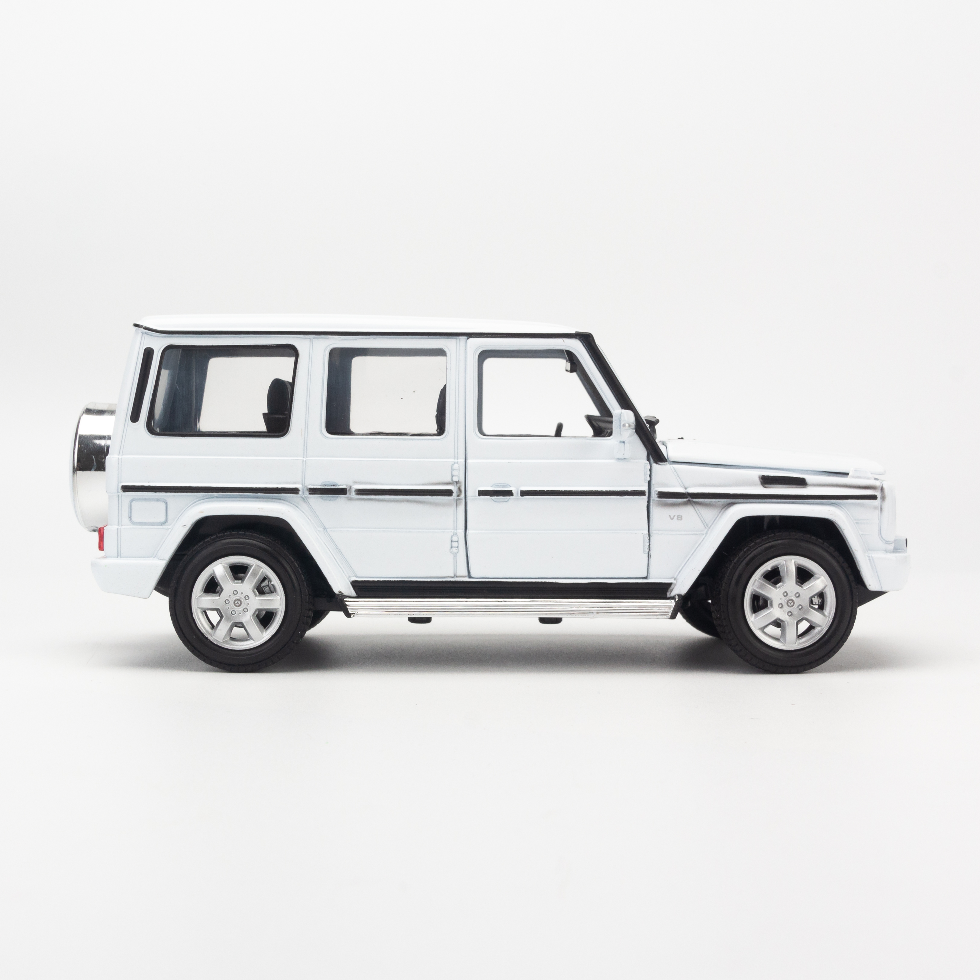 Mô hình xe Mercedes-Benz G500 1:24 Welly - 24012W