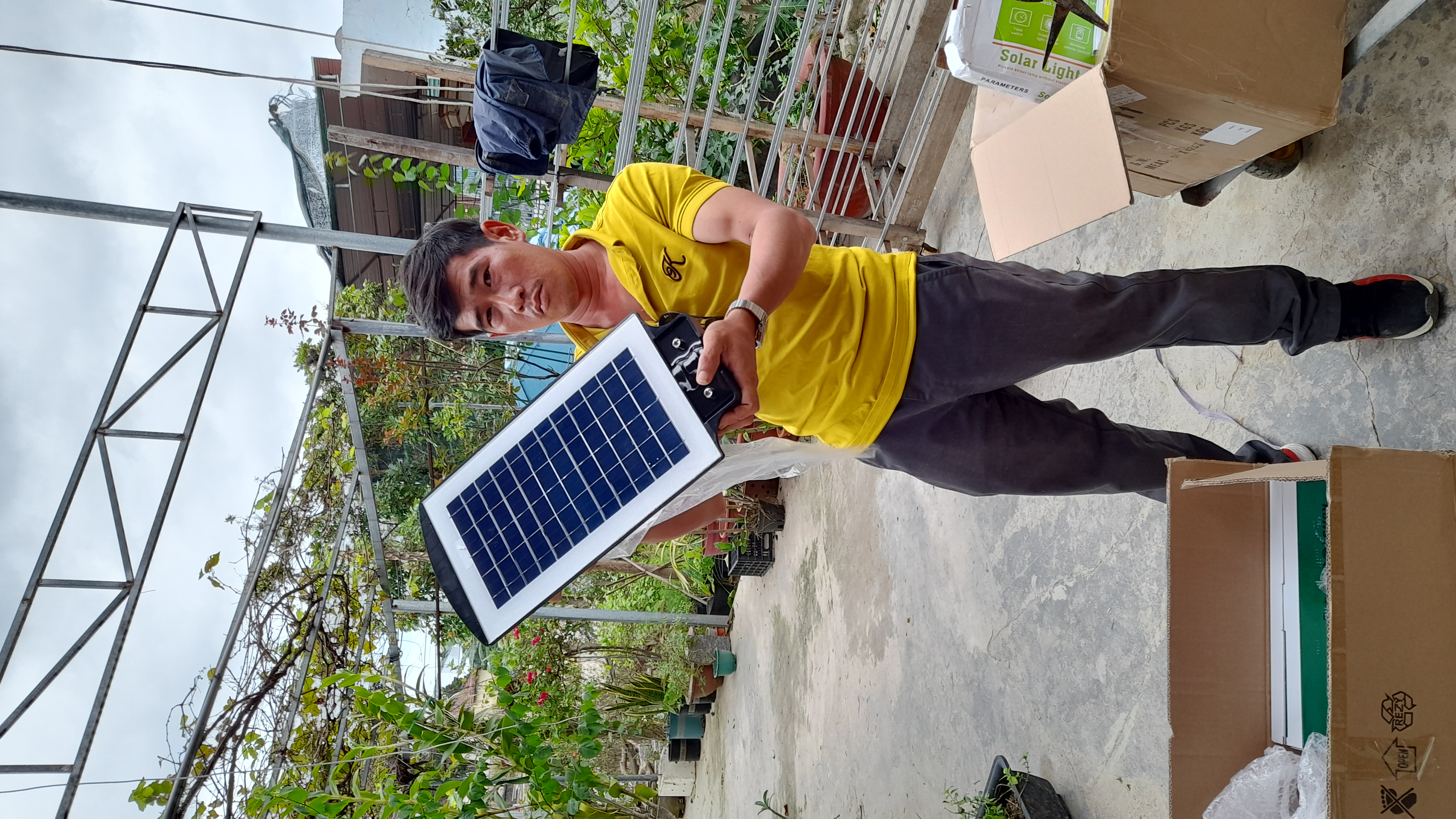 Đèn mặt trời liền thể 90 W