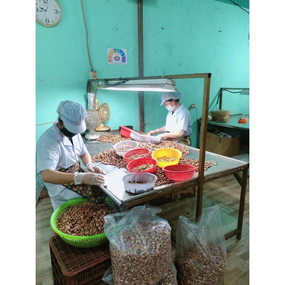Chỉ bể đôi - Hạt điều bể đôi Hoàng Linh Linh thơm ngon giòn béo, rang mới hàng ngày - Chuẩn xuất khẩu