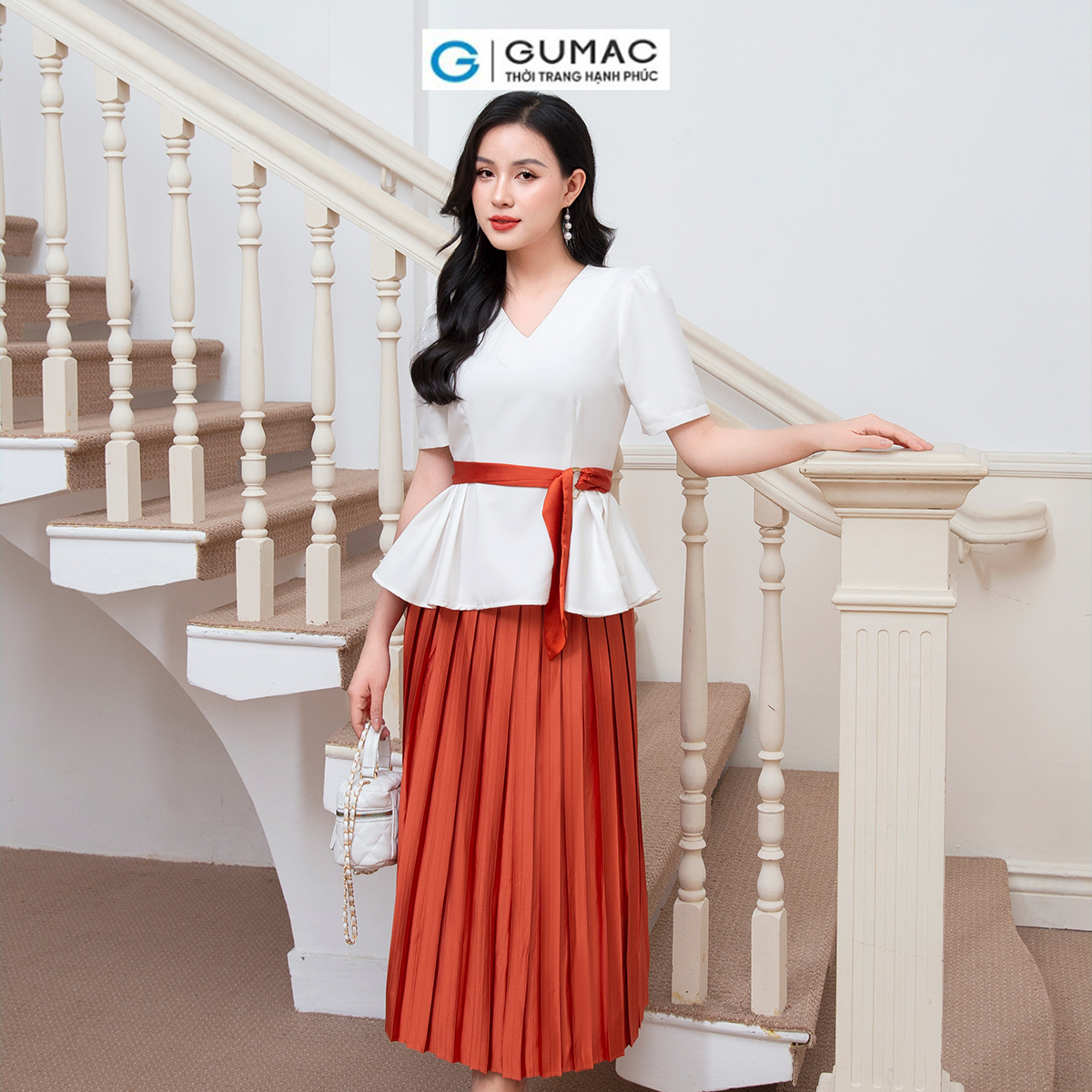 Chân váy lụa dập ly thời trang GUMAC VD10007