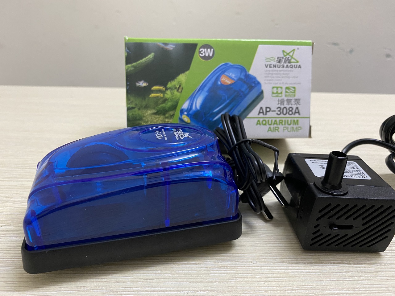 Bộ máy bơm chìm mini kèm sủi khí cho hồ cá AP 408A công suất 3W và 5W