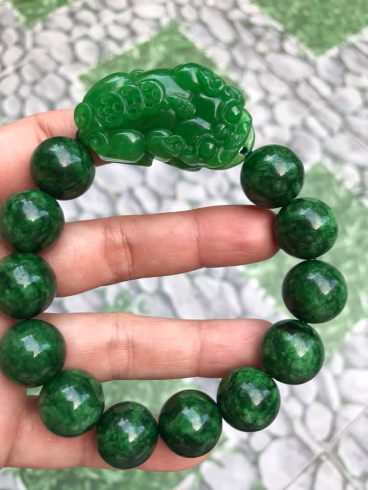 VÒNG TAY PHONG THỦY ĐÁ CẨM THẠCH TỲ HƯU HÚT TÀI LỘC MAY MẮN VÒNG NAM MỆNH THỦY , MỆNH MỘC ĐEO Ạ NAM TAY TO 75KG - 90KG ĐEO