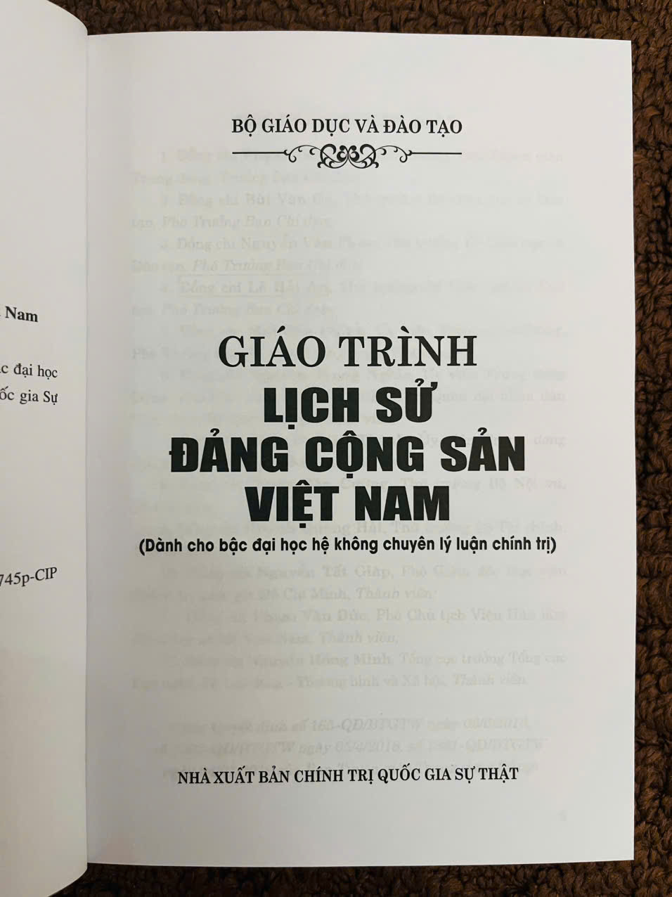 GIÁO TRÌNH LỊCH SỬ ĐẢNG CỘNG SẢN VIỆT NAM (DÀNH CHO BẬC ĐẠI HỌC HỆ KHÔNG CHUYÊN LÝ LUẬN CHÍNH TRỊ)