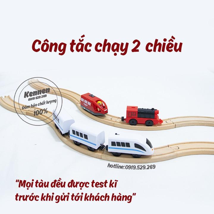 Đồ chơi xe lửa dùng pin chạy trên nền phẳng hoặc ray (khách có thể mua thêm ray gỗ)