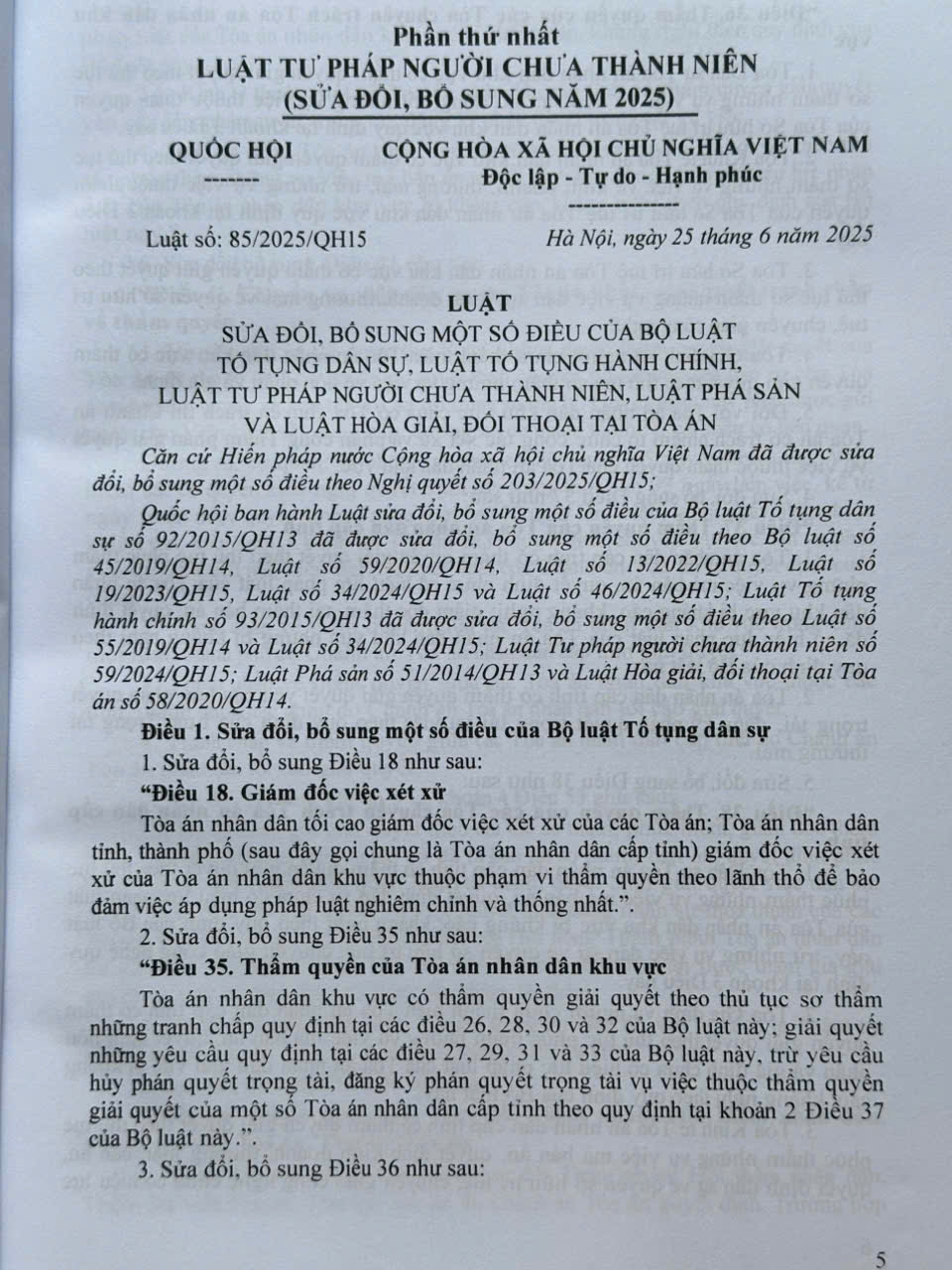 Sách Luật Tư Pháp Người Chưa Thành Niên 2025 – Hệ Thống Các Văn Bản Về Thủ Tục Tố Tụng Hình Sự Đối Với Người Chưa Thành Niên (V2640T)